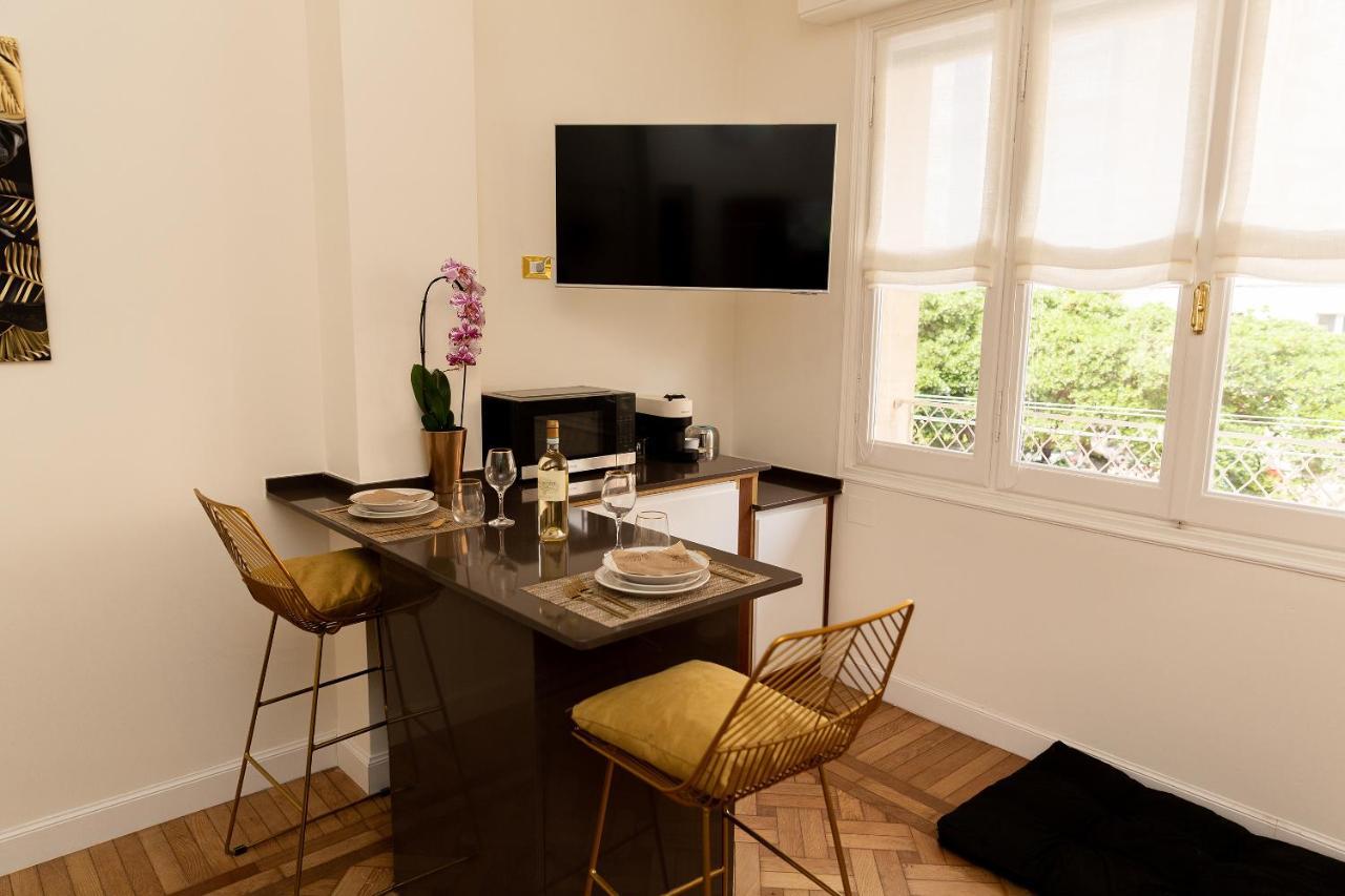 Apartment Maison D'or Genua